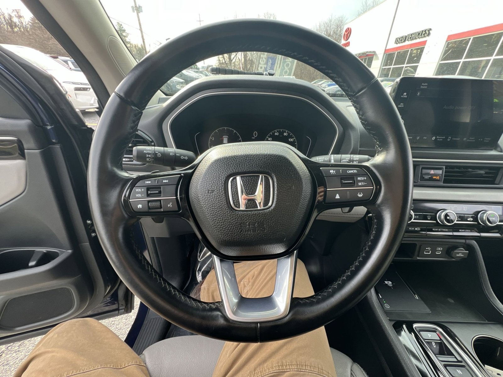 Used 2023 Honda Pilot EX-L image 16