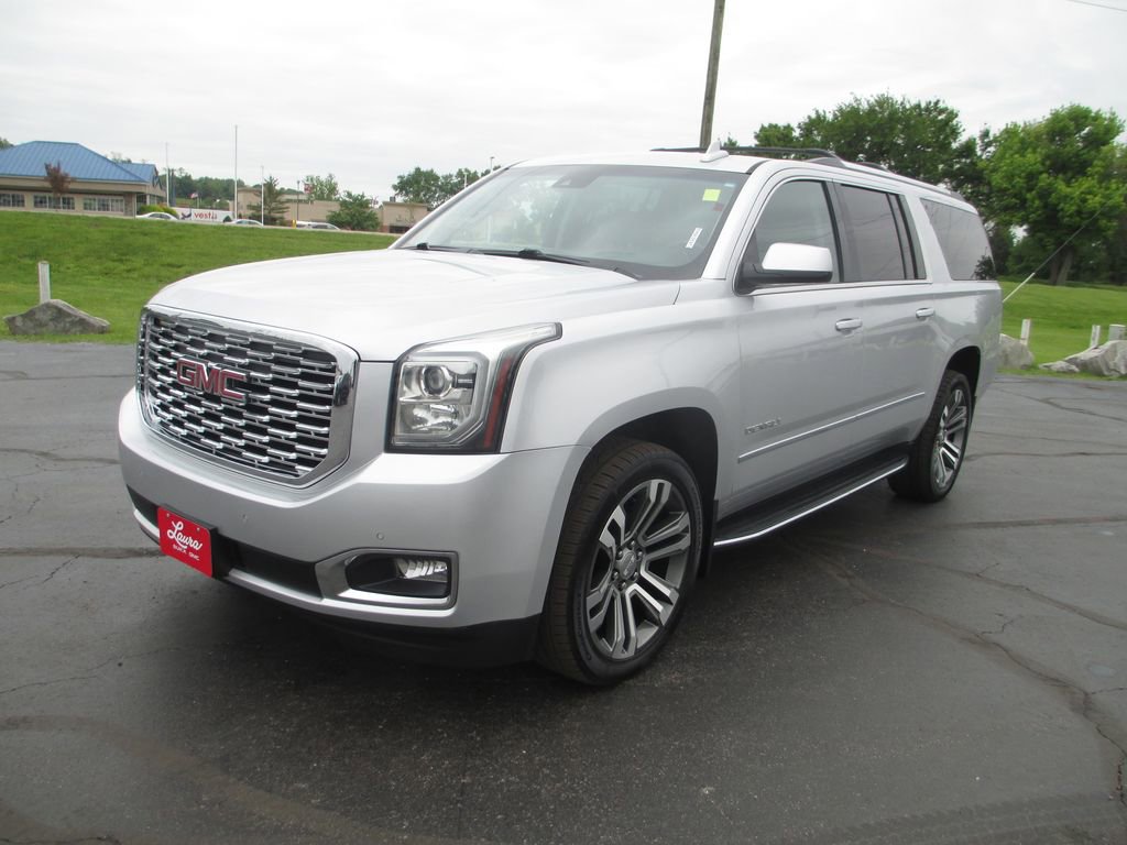 Used 2019 GMC Yukon XL Denali w/ Open Road Package AWD/4WD image 10