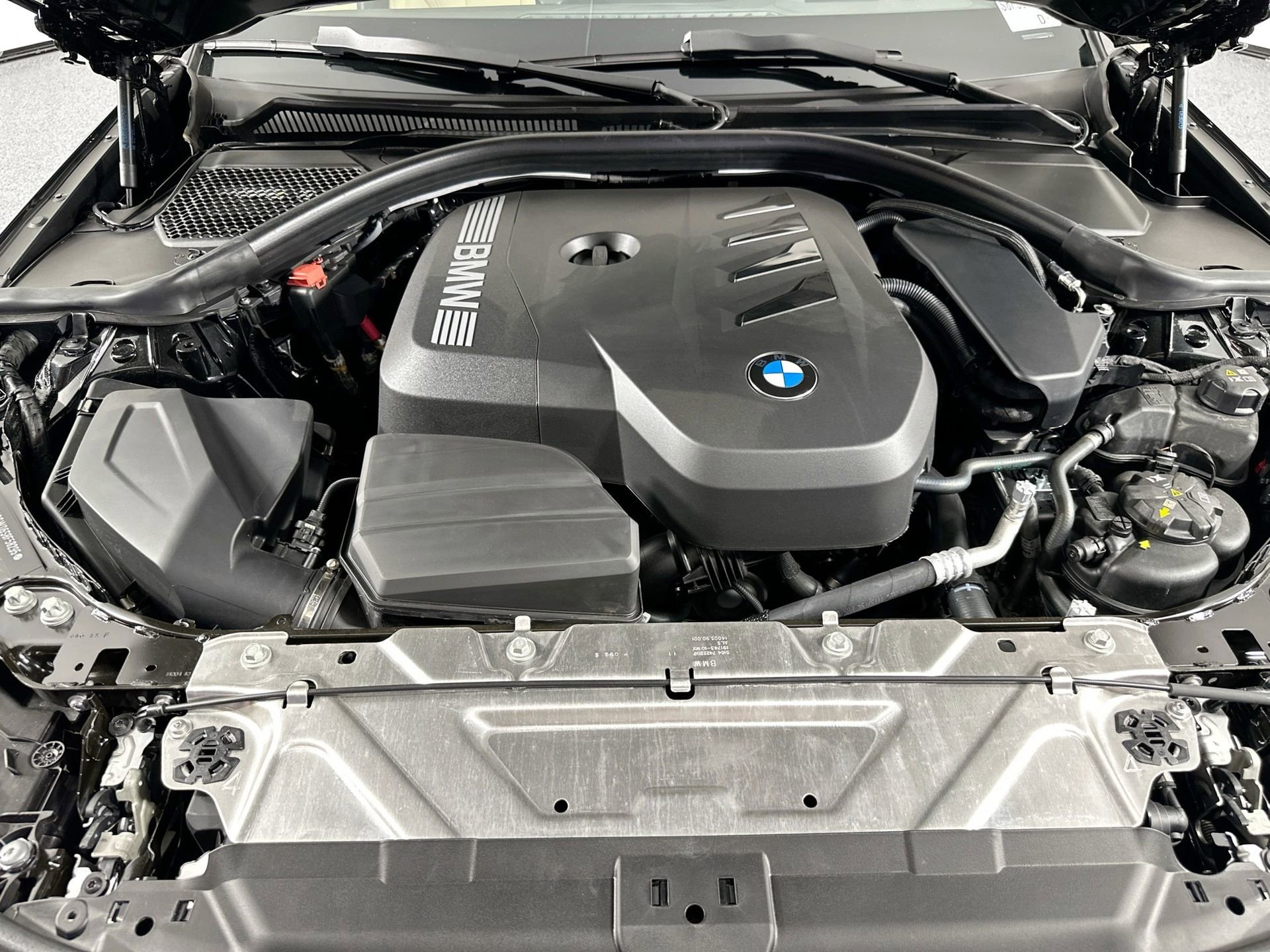 Used 2025 BMW 330i xDrive Sedan w/ M Sport Package image 30