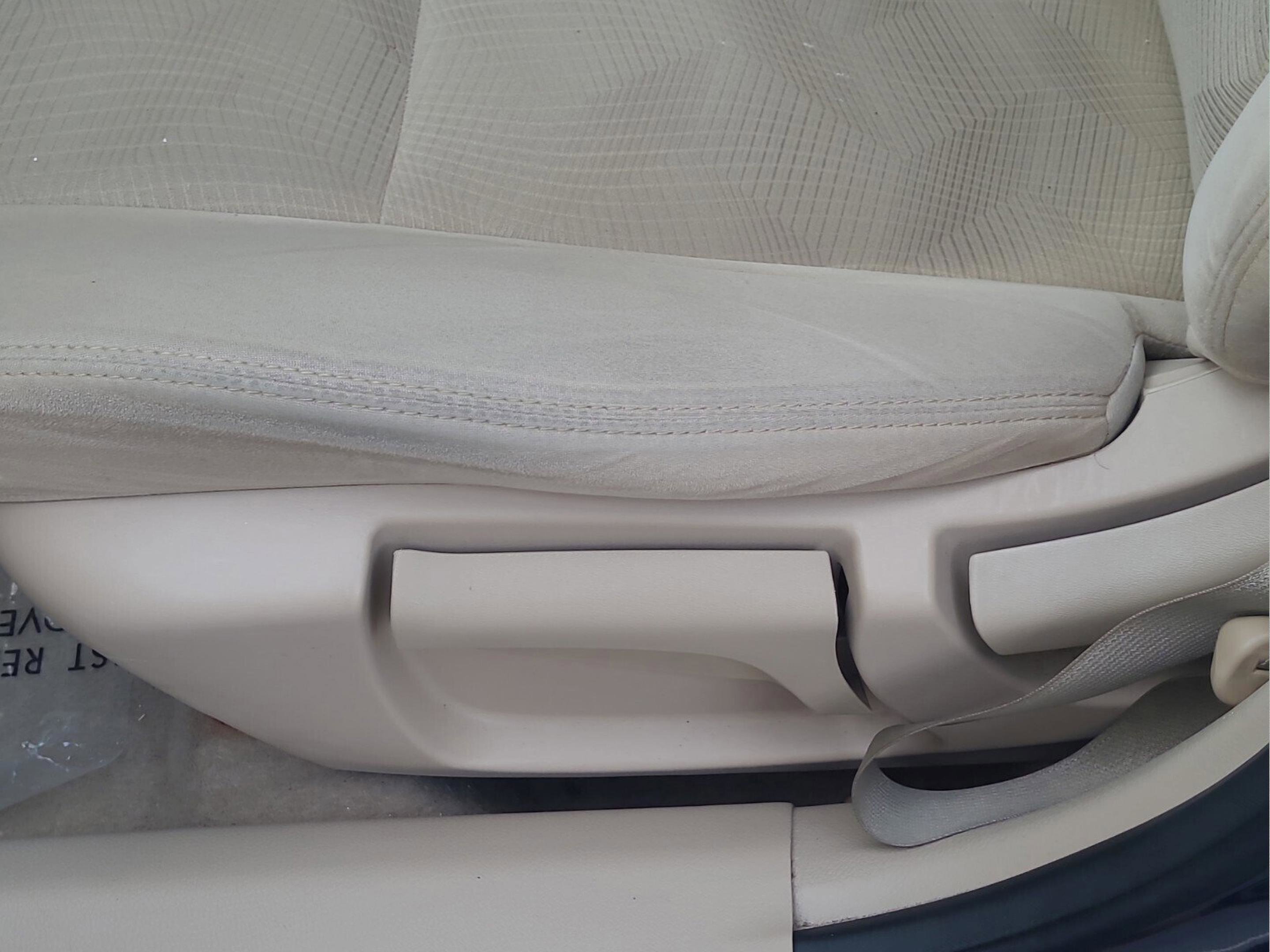 Used 2014 Nissan Rogue S image 13