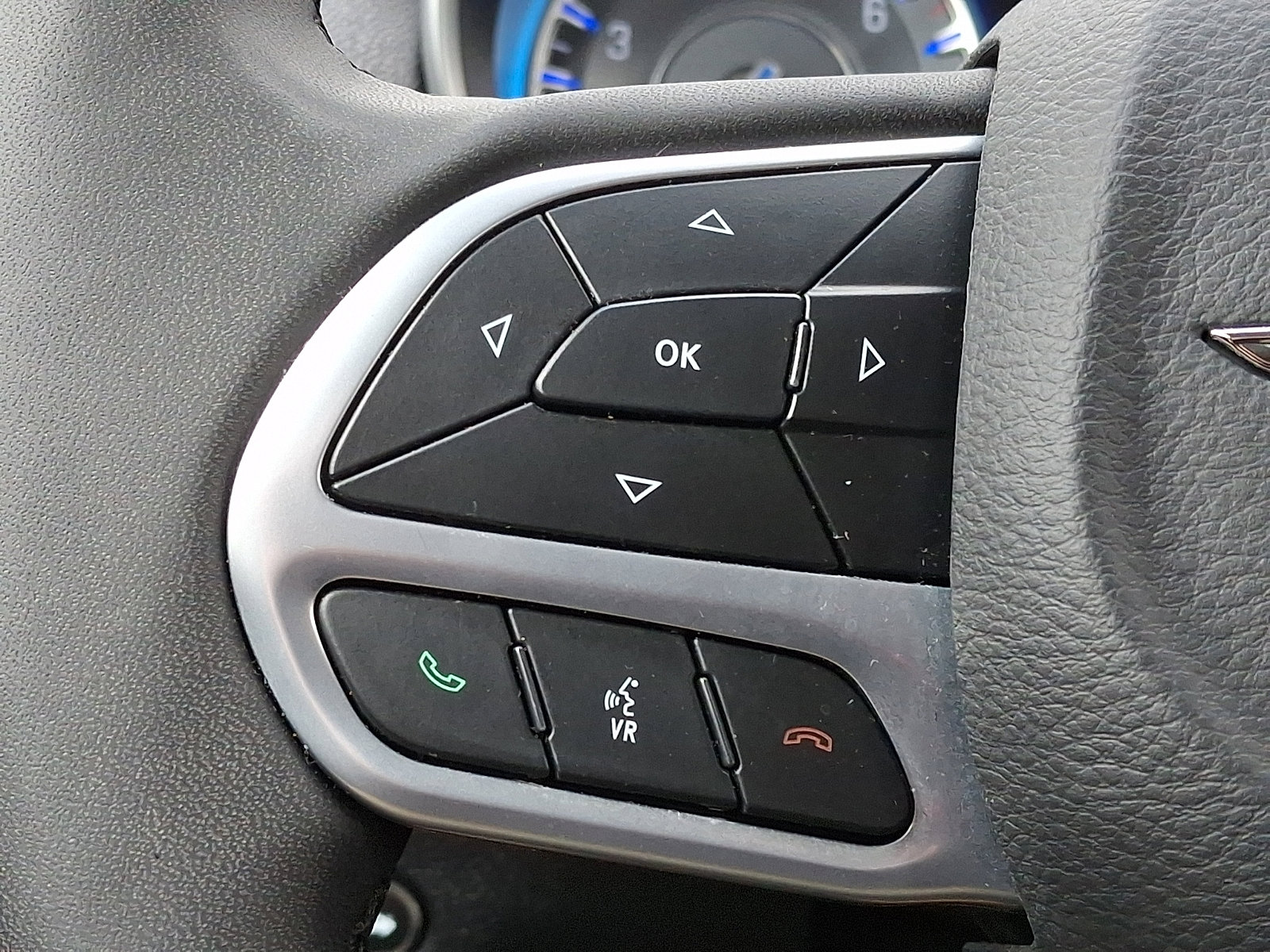 Used 2023 Chrysler 300 Touring w/ Sport Appearance Package image 22