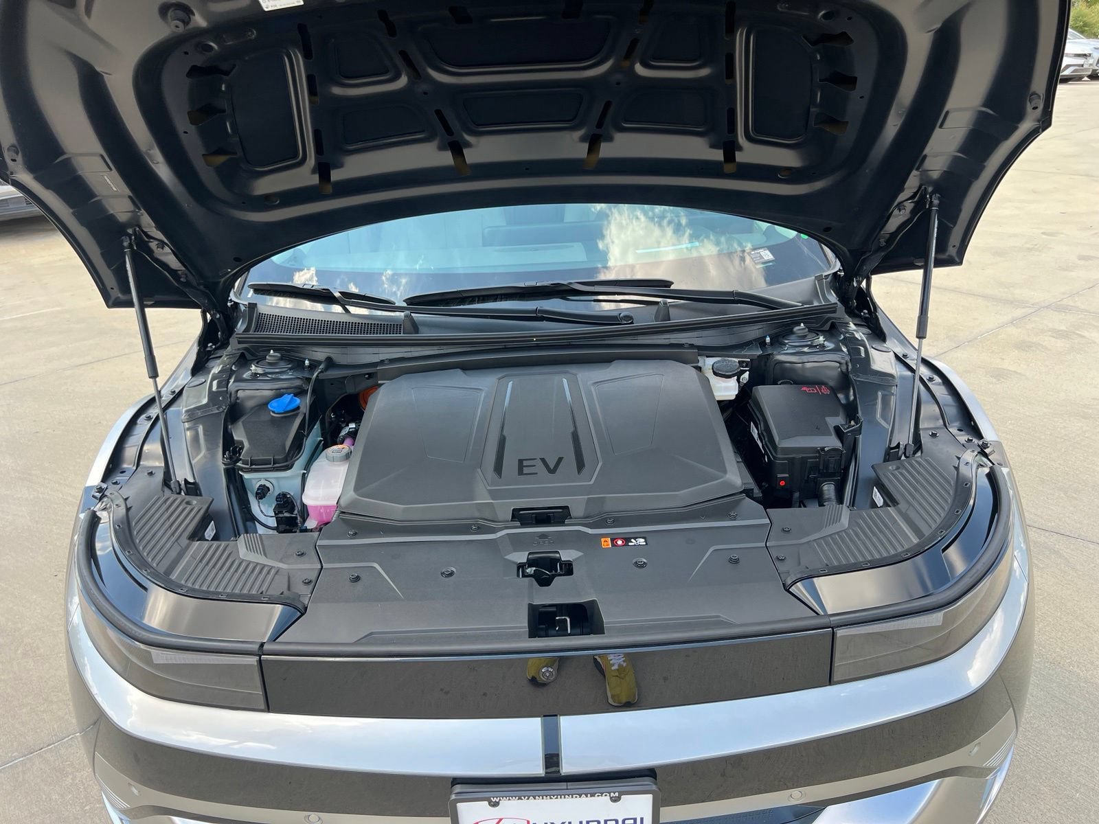 New 2027 Hyundai Ioniq 5 Limited RWD image 39
