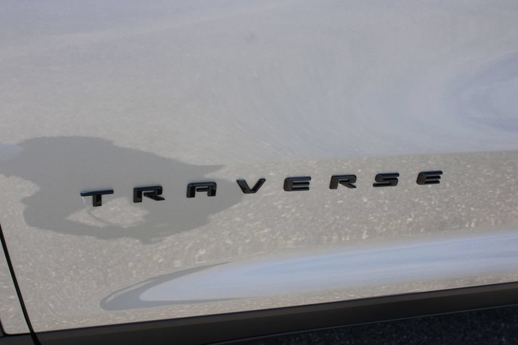 New 2026 Chevrolet Traverse LT w/ Midnight/Sport Edition FWD image 19