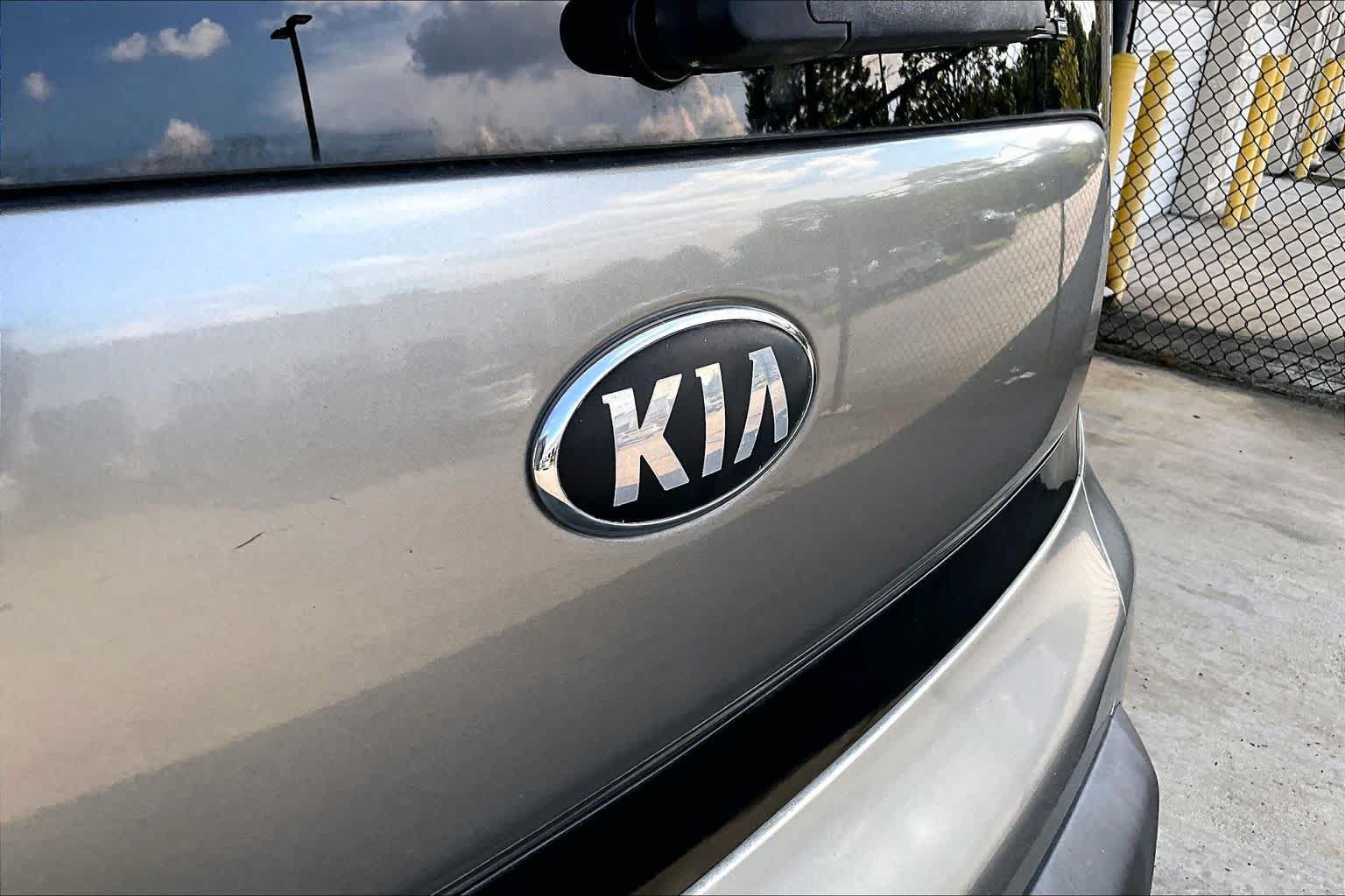 Used 2015 Kia Soul FWD image 28