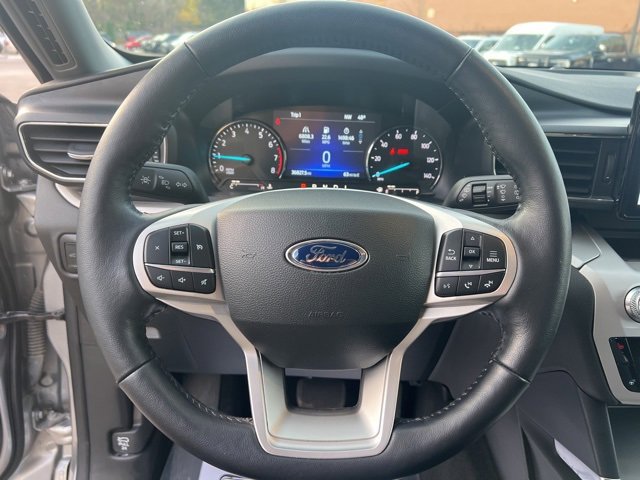 Used 2023 Ford Explorer XLT w/ Equipment Group 202A image 27
