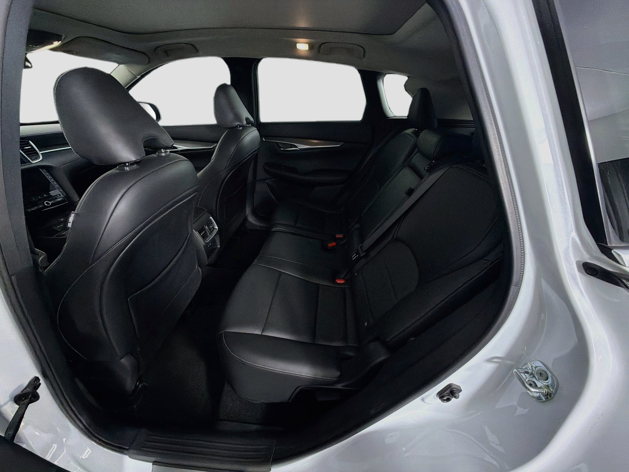 Used 2023 INFINITI QX50 Luxe FWD image 30
