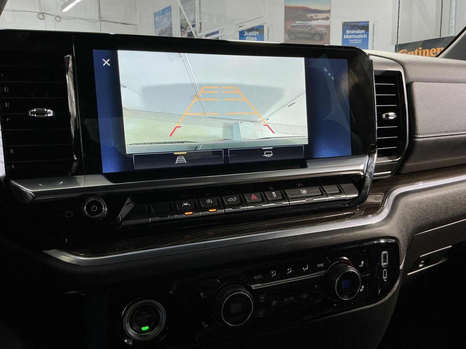 Used 2022 Chevrolet Silverado 1500 LT image 27