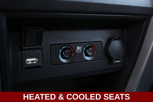 Used 2022 Toyota 4Runner Limited AWD/4WD image 7