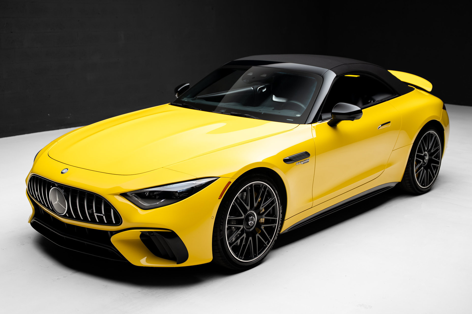 Used 2023 Mercedes-Benz SL 63 AMG 4MATIC image 5