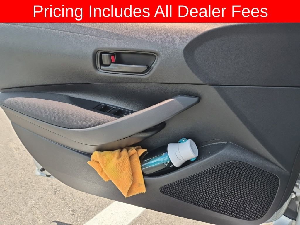 Used 2022 Toyota Corolla LE FWD image 13
