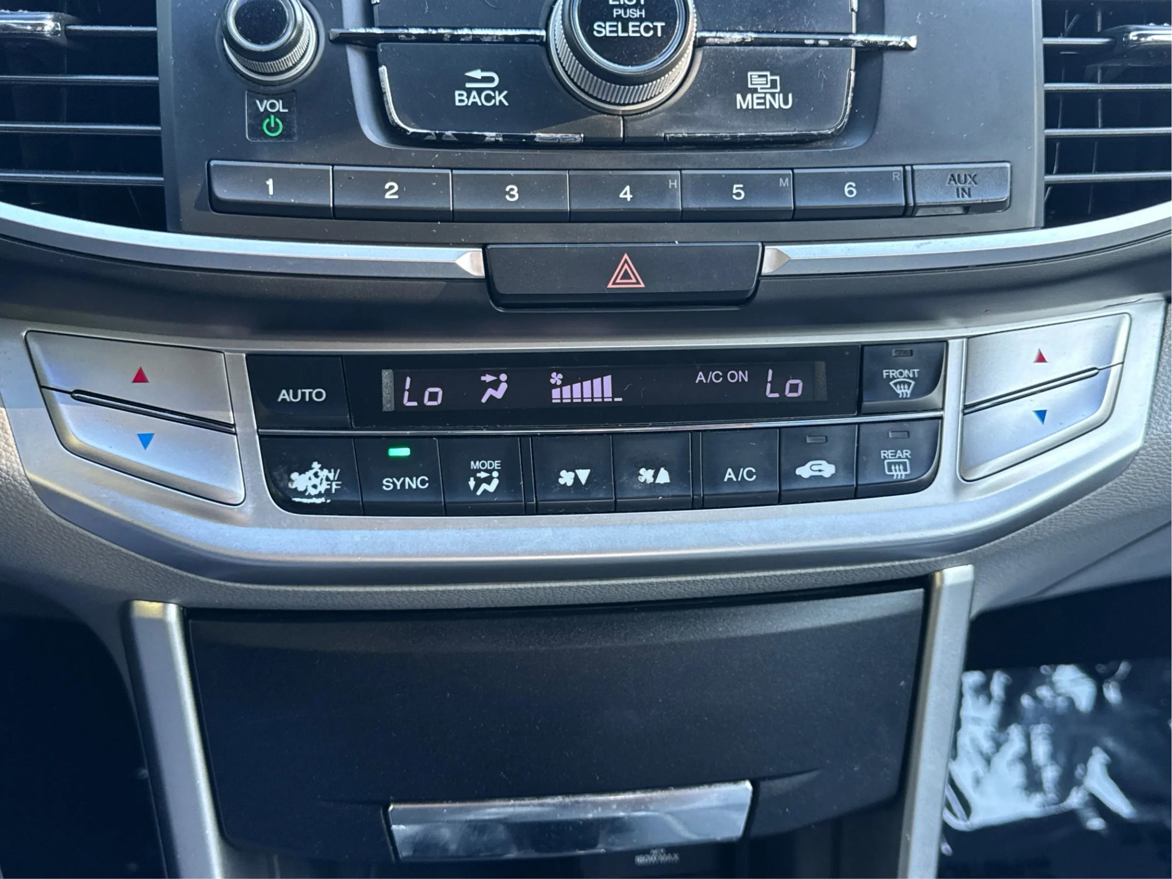 Used 2014 Honda Accord LX image 32