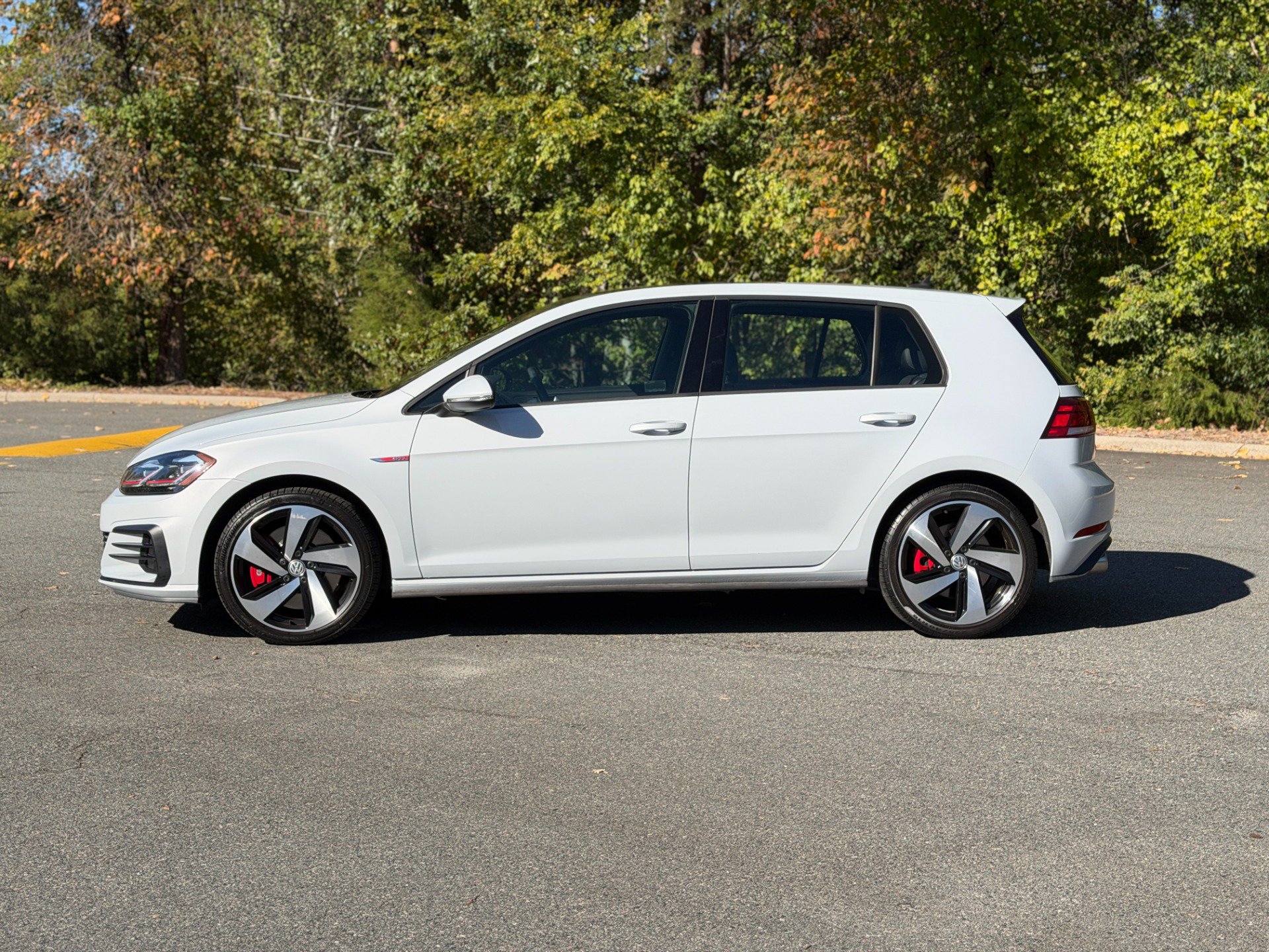 Used 2020 Volkswagen Golf 4-Door FWD image 6