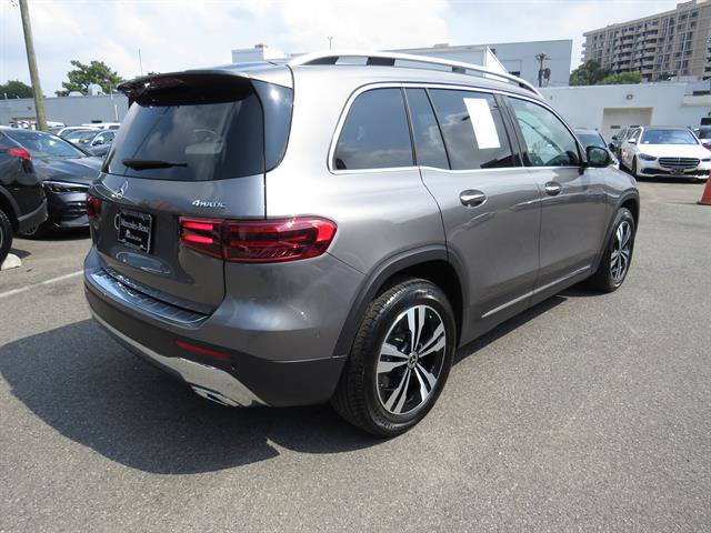 Used 2026 Mercedes-Benz GLB 250 4MATIC image 4