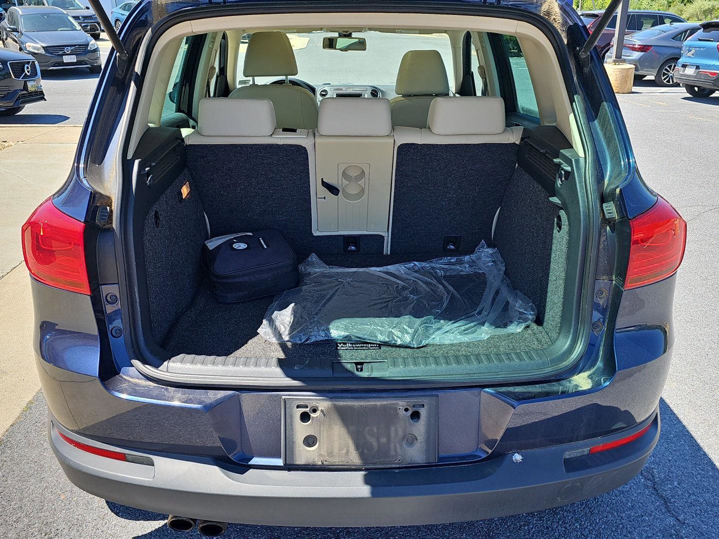 Used 2016 Volkswagen Tiguan SEL AWD/4WD image 13