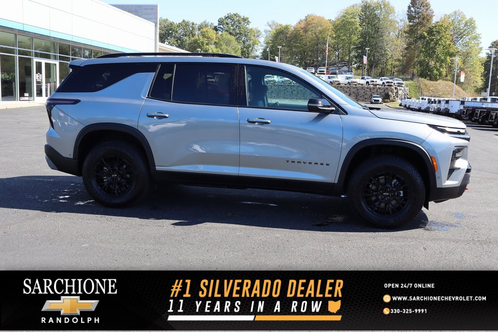 New 2026 Chevrolet Traverse Z71 w/ Enhanced Driving Package image 1