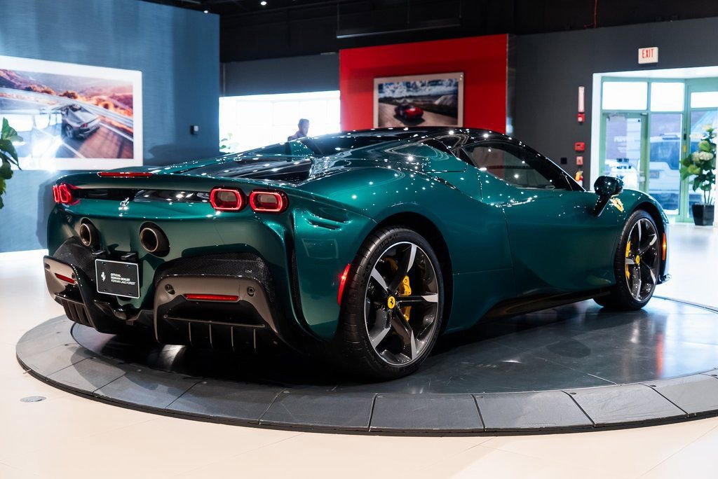Used 2024 Ferrari SF90 Spider image 42
