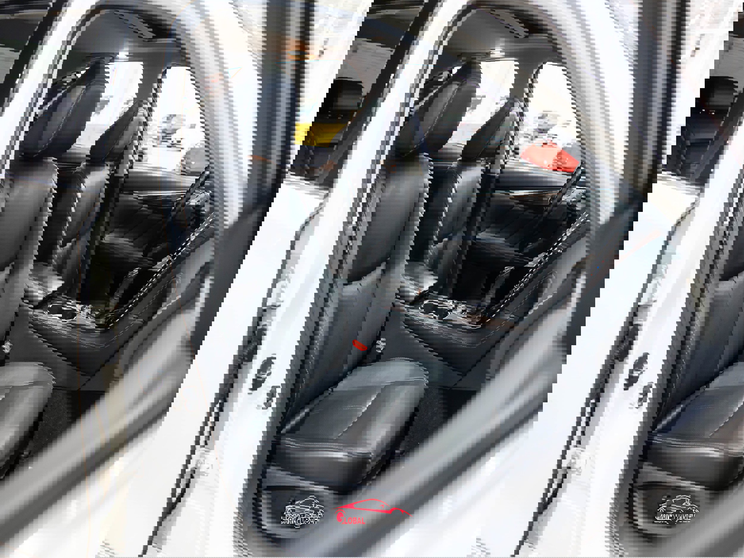 Used 2018 INFINITI Q50 Luxe w/ Sensory Package (Luxe) image 17