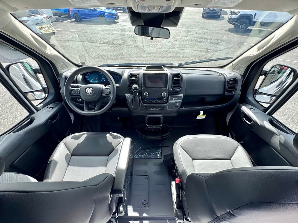 Used 2025 RAM ProMaster 3500 FWD image 14