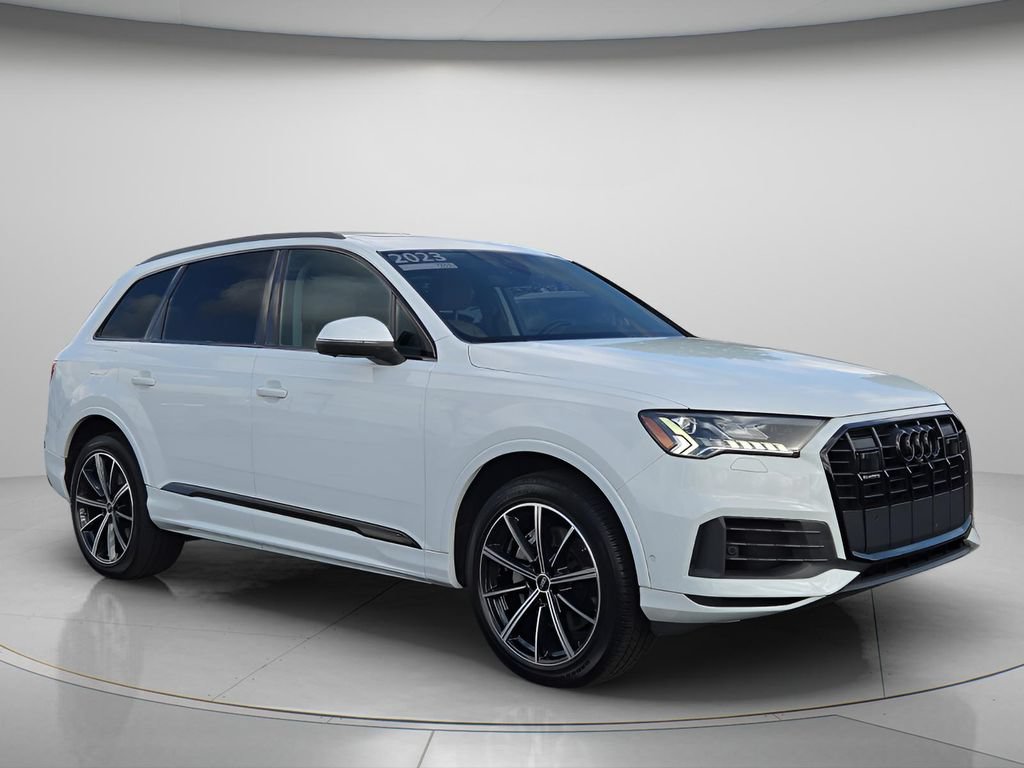 Used 2023 Audi Q7 3.0T Premium Plus w/ Premium Plus Package AWD/4WD image 8