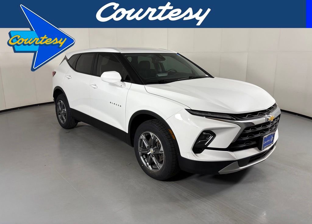 Used 2023 Chevrolet Blazer LT FWD video 1