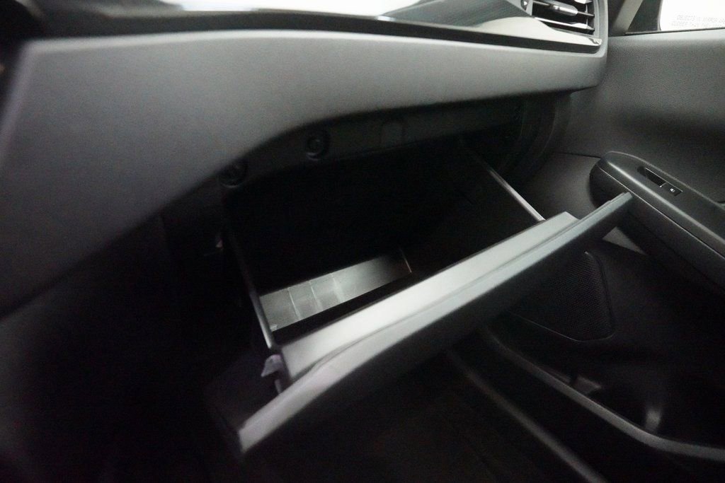 Used 2025 Ford Escape ST-Line image 29