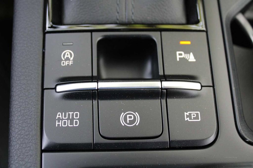 New 2025 Kia K5 LXS image 33