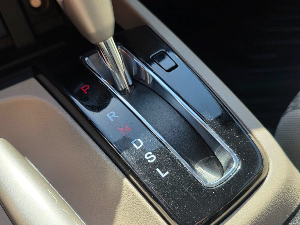 Used 2015 Honda Civic SE image 40