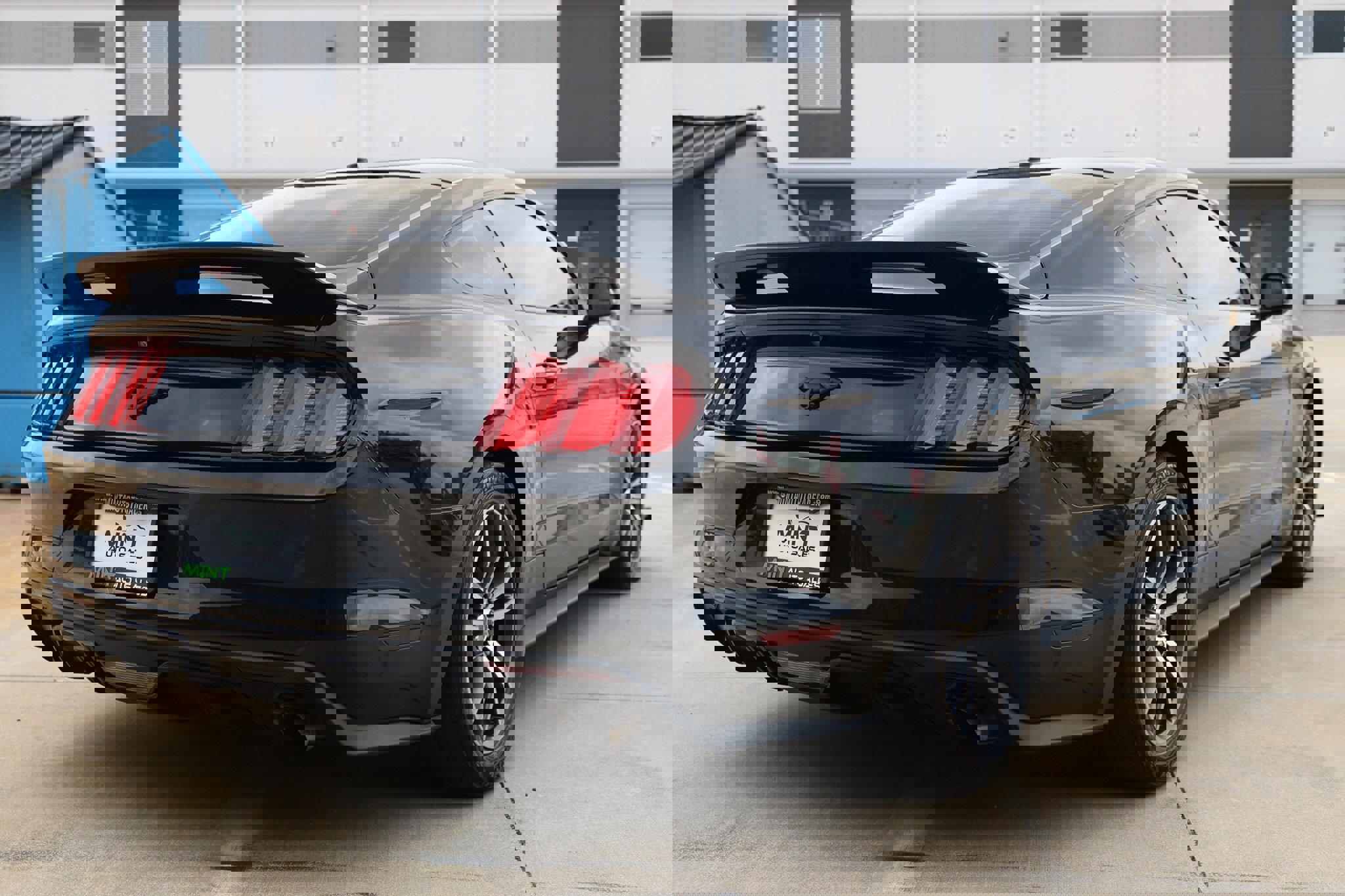 Used 2017 Ford Mustang Premium image 17