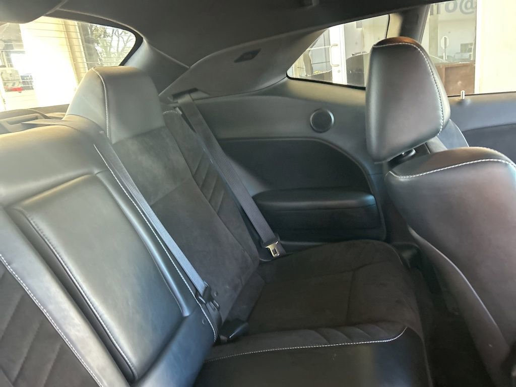 Used 2015 Dodge Challenger SRT Hellcat image 29