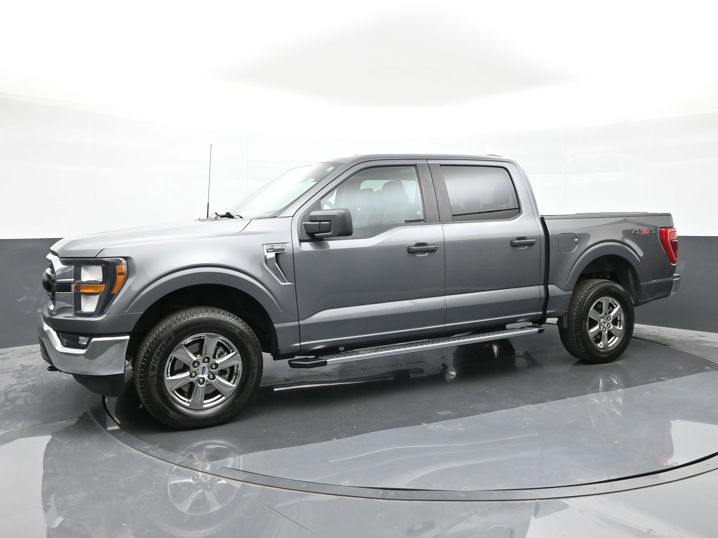 Used 2023 Ford F150 XLT image 4