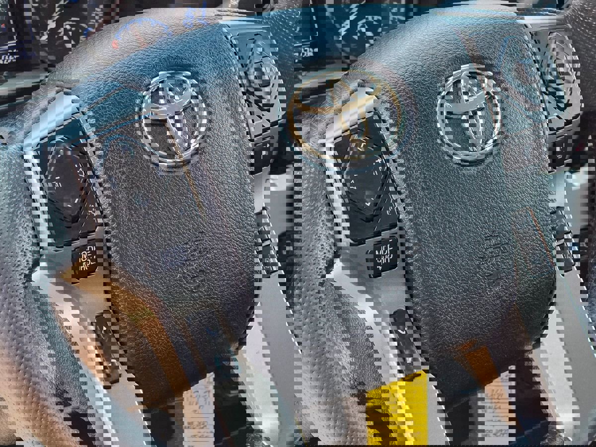 Used 2020 Toyota Tacoma SR5 image 27