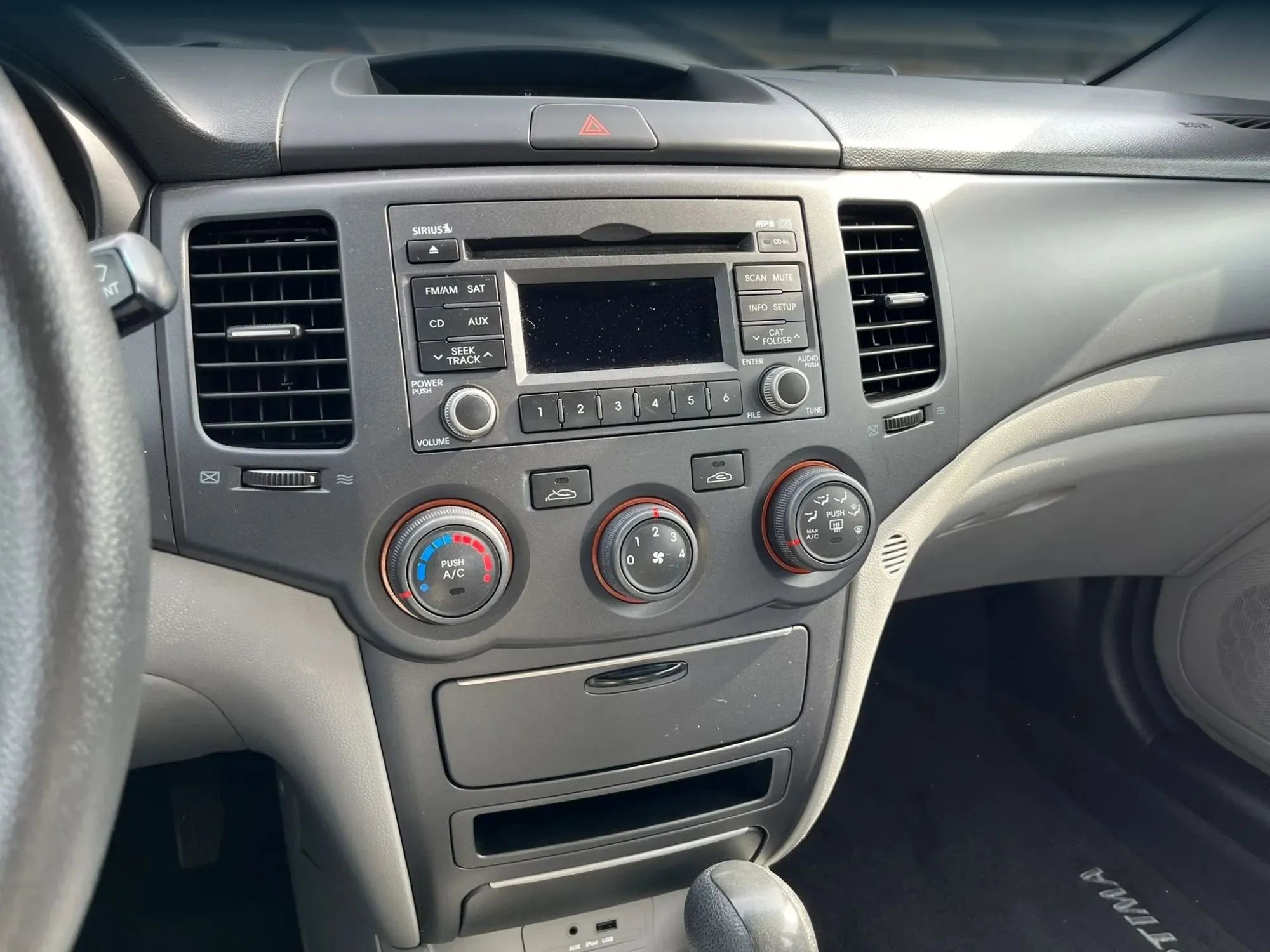 Used 2009 Kia Optima LX image 11