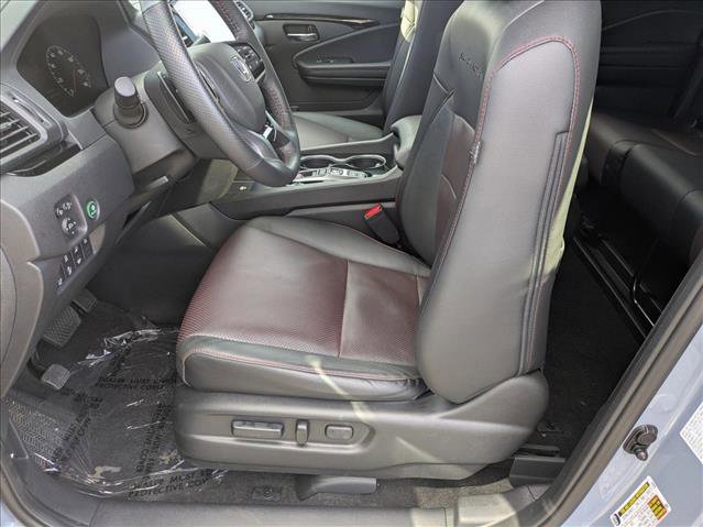 Certified 2025 Honda Ridgeline Black Edition image 15