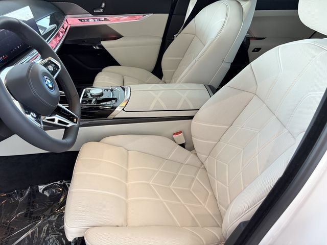 New 2026 BMW i7 eDrive50 w/ Executive Package RWD image 18
