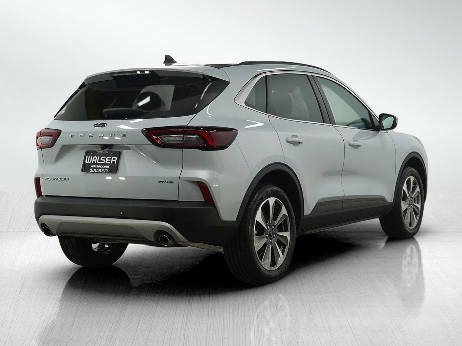 Used 2025 Ford Escape Platinum image 5