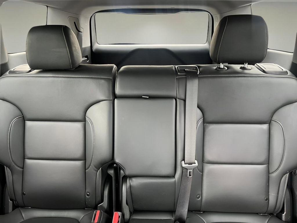 Used 2023 GMC Acadia SLT image 22