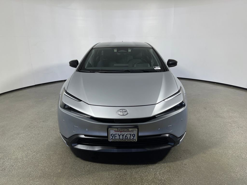 Used 2023 Toyota Prius LE FWD image 8