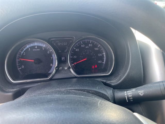 Used 2016 Nissan Versa SV FWD image 14