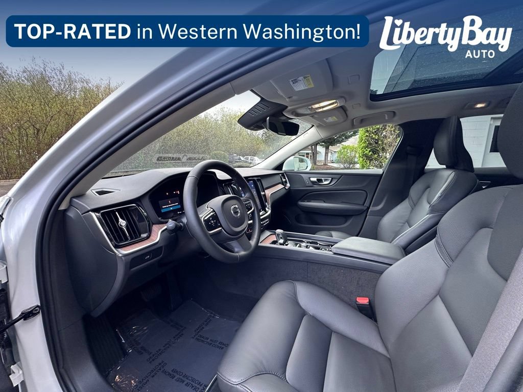 Used 2025 Volvo V60 B5 Cross Country Plus AWD/4WD image 11