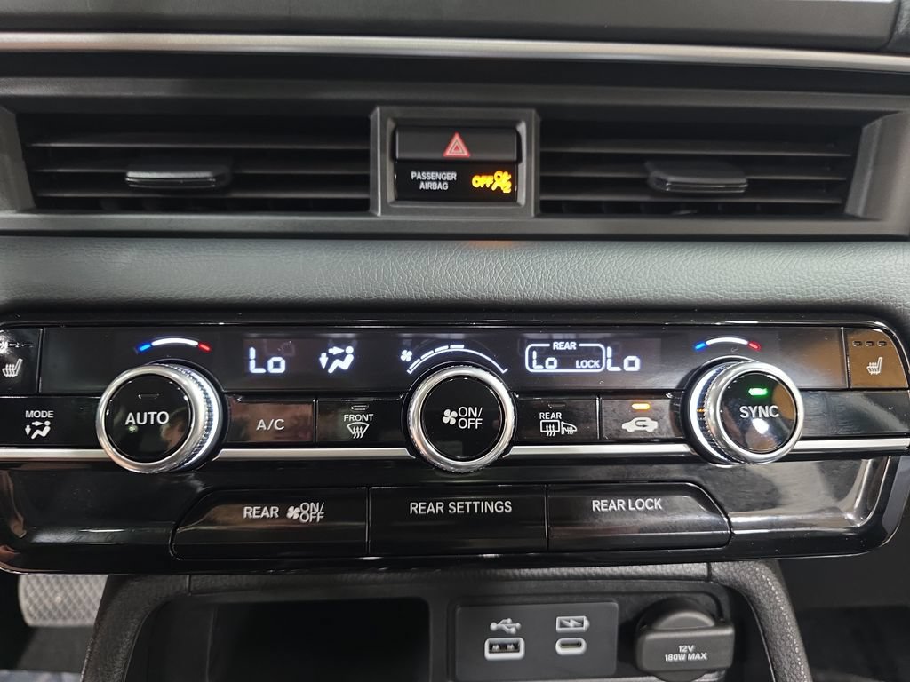 Used 2023 Honda Pilot Touring image 21