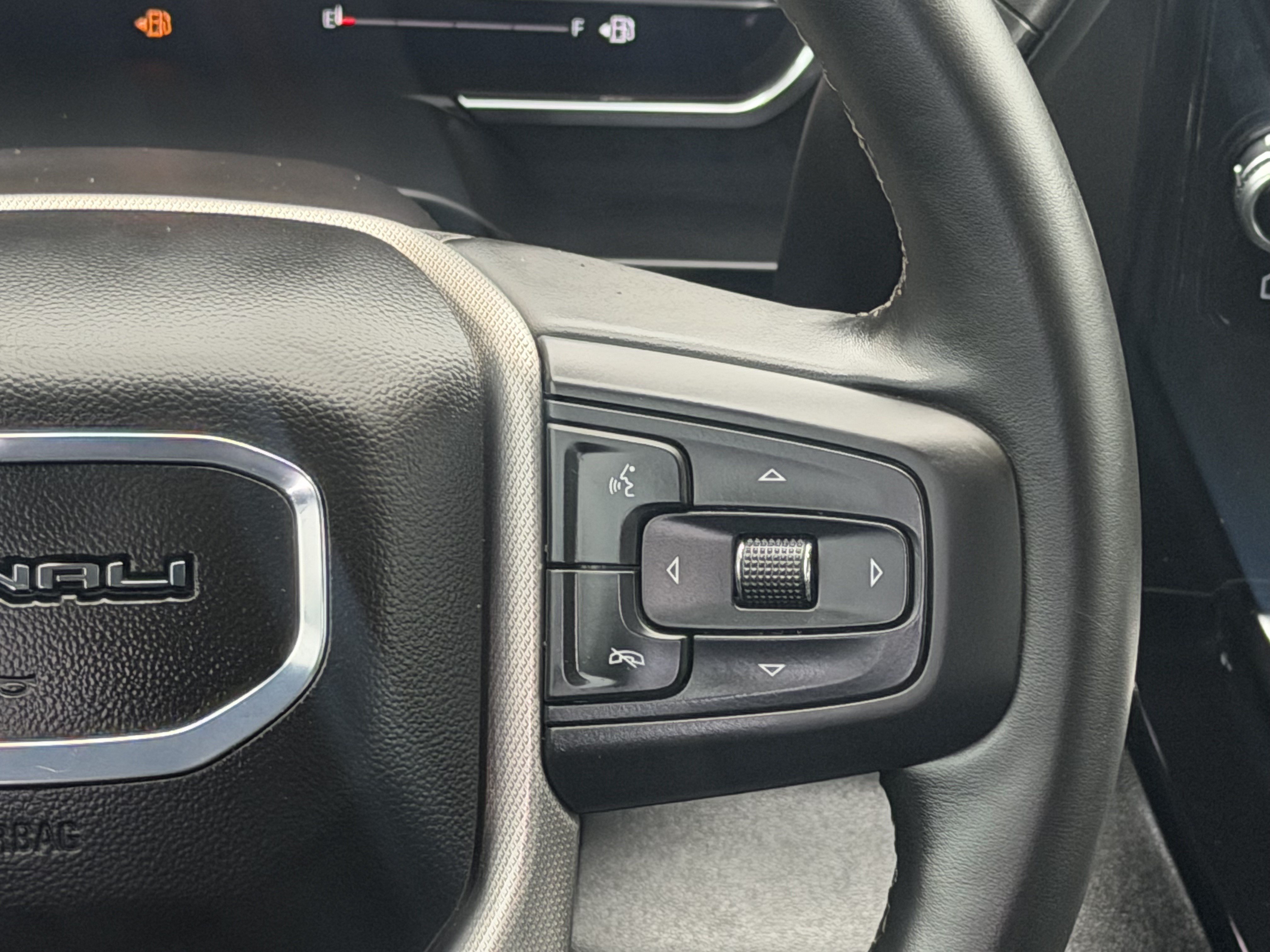 Used 2025 GMC Sierra 2500 Denali AWD/4WD image 15
