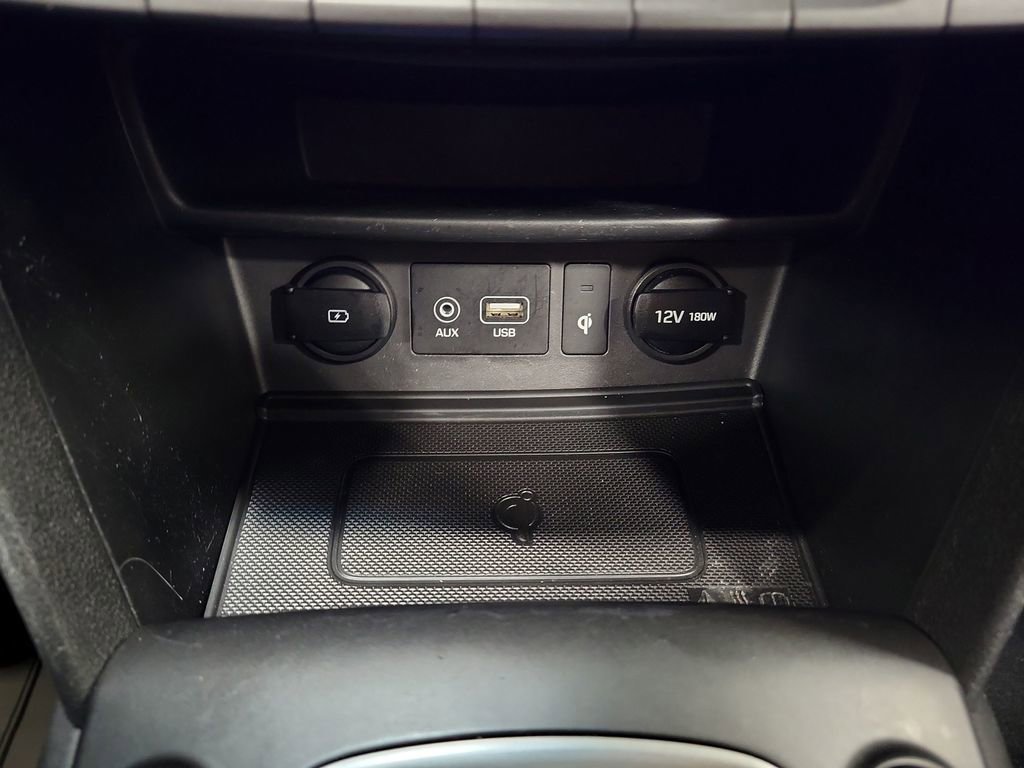 Used 2020 Hyundai Kona Limited image 18