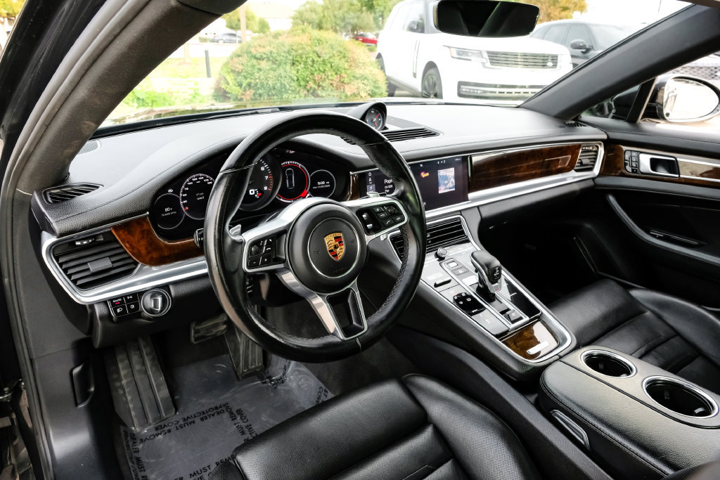 Used 2018 Porsche Panamera 4 AWD/4WD image 11