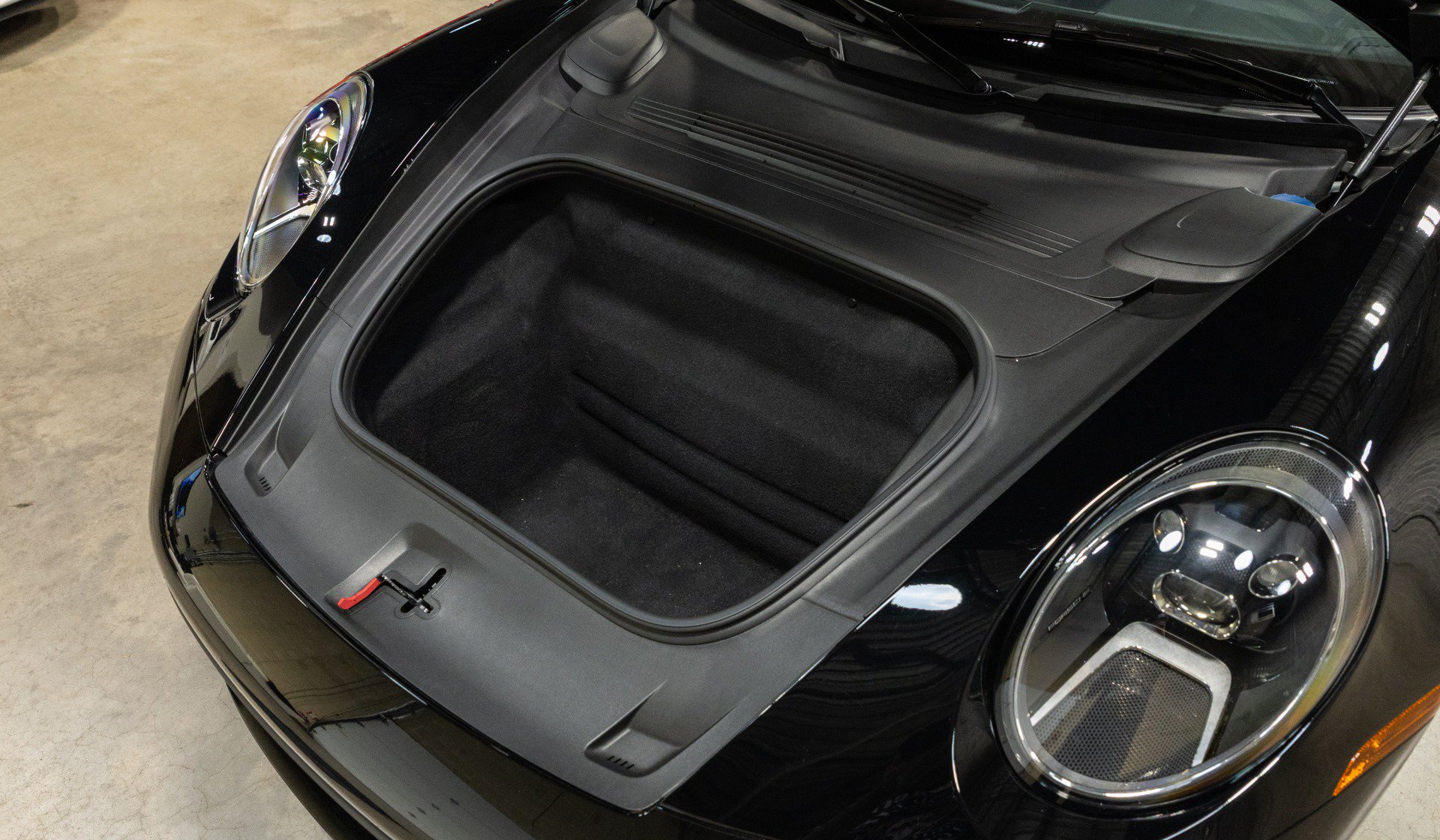Used 2020 Porsche 911 Carrera RWD image 70