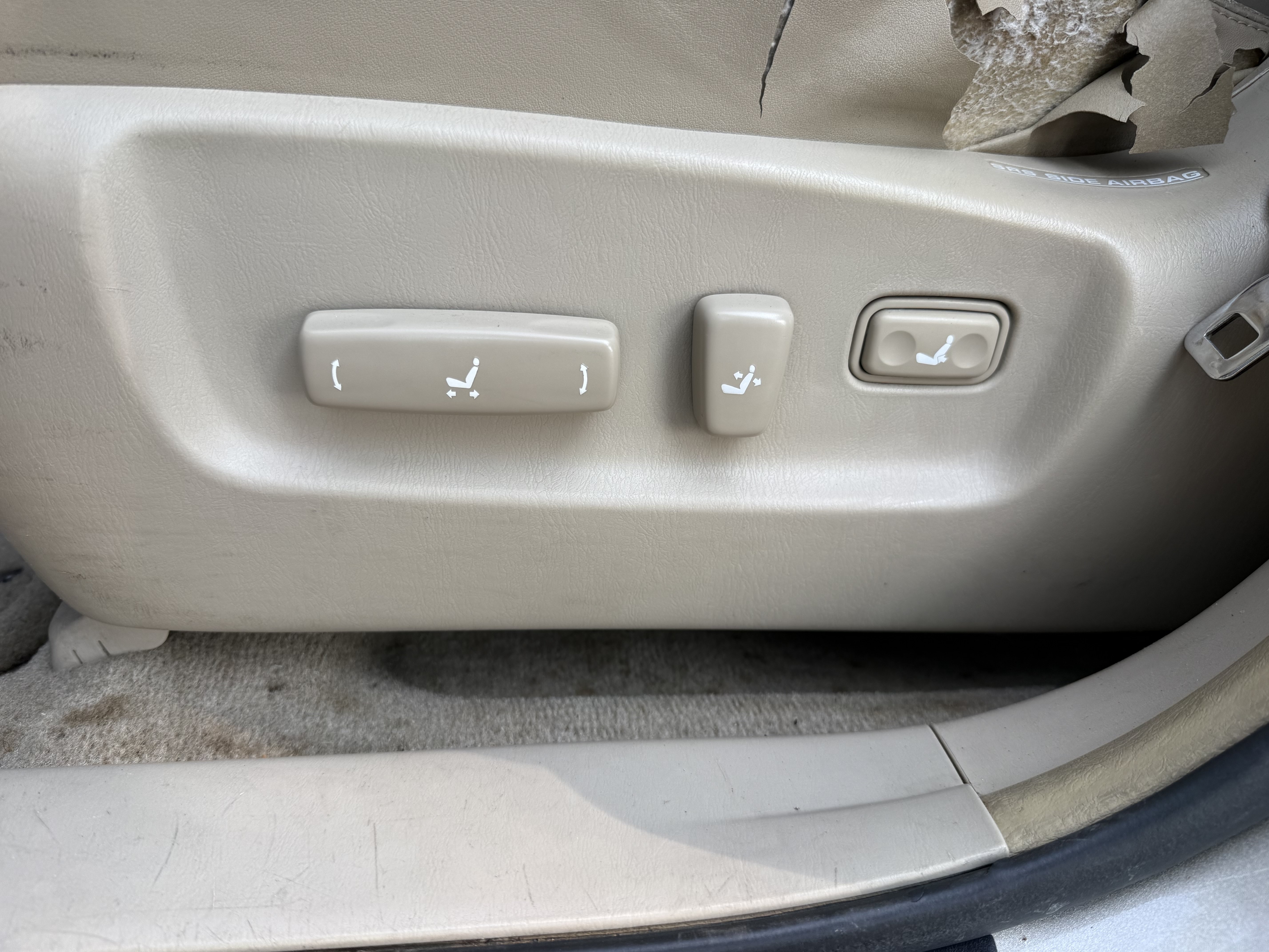 Used 1999 Lexus RX 300 w/ Premium Pkg FWD image 11