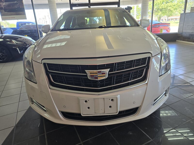 Used 2016 Cadillac XTS Premium FWD image 2