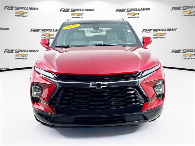 Used 2025 Chevrolet Blazer RS w/ Driver Confidence II Package image 2