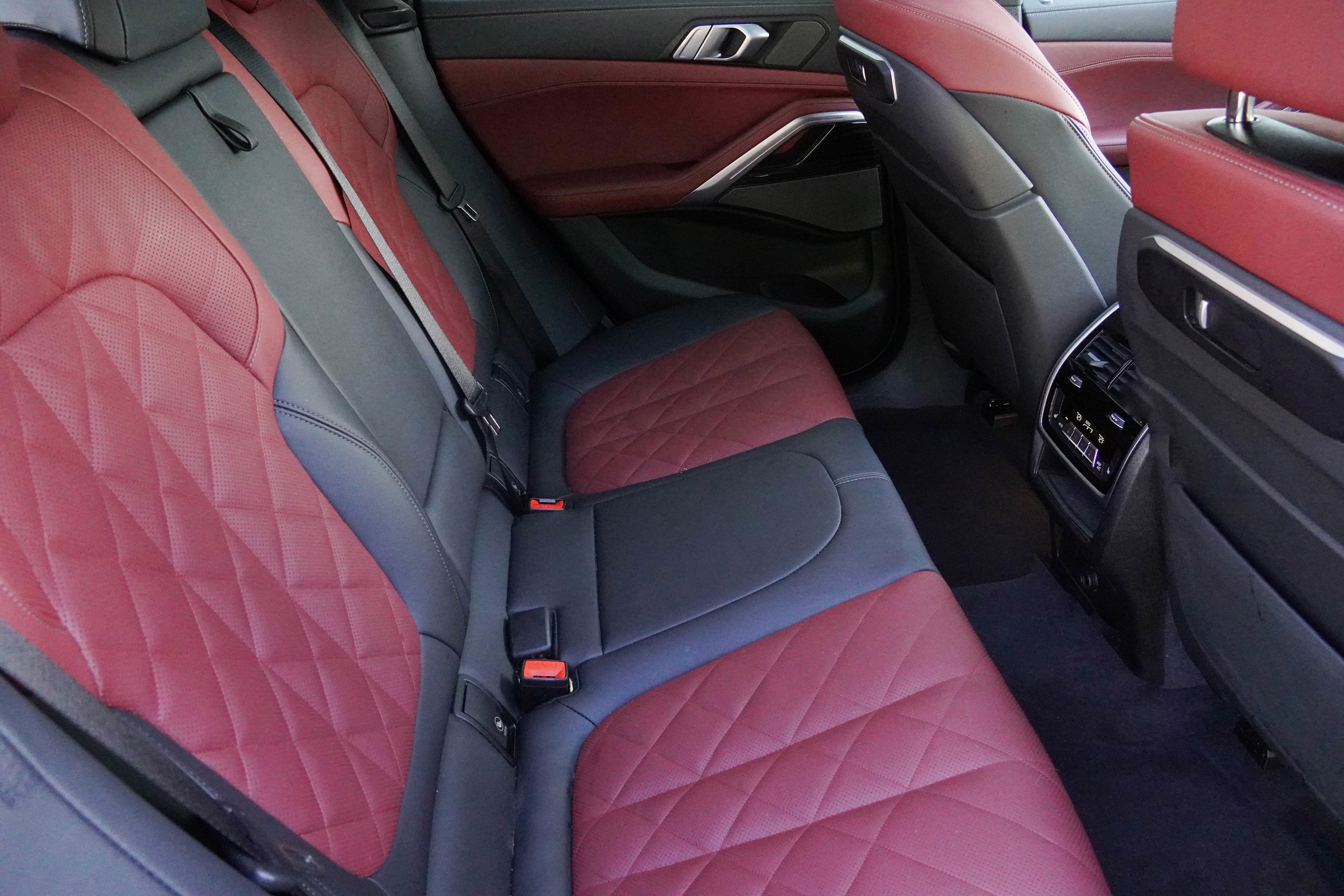 Certified 2026 BMW X6 xDrive40i AWD/4WD image 37