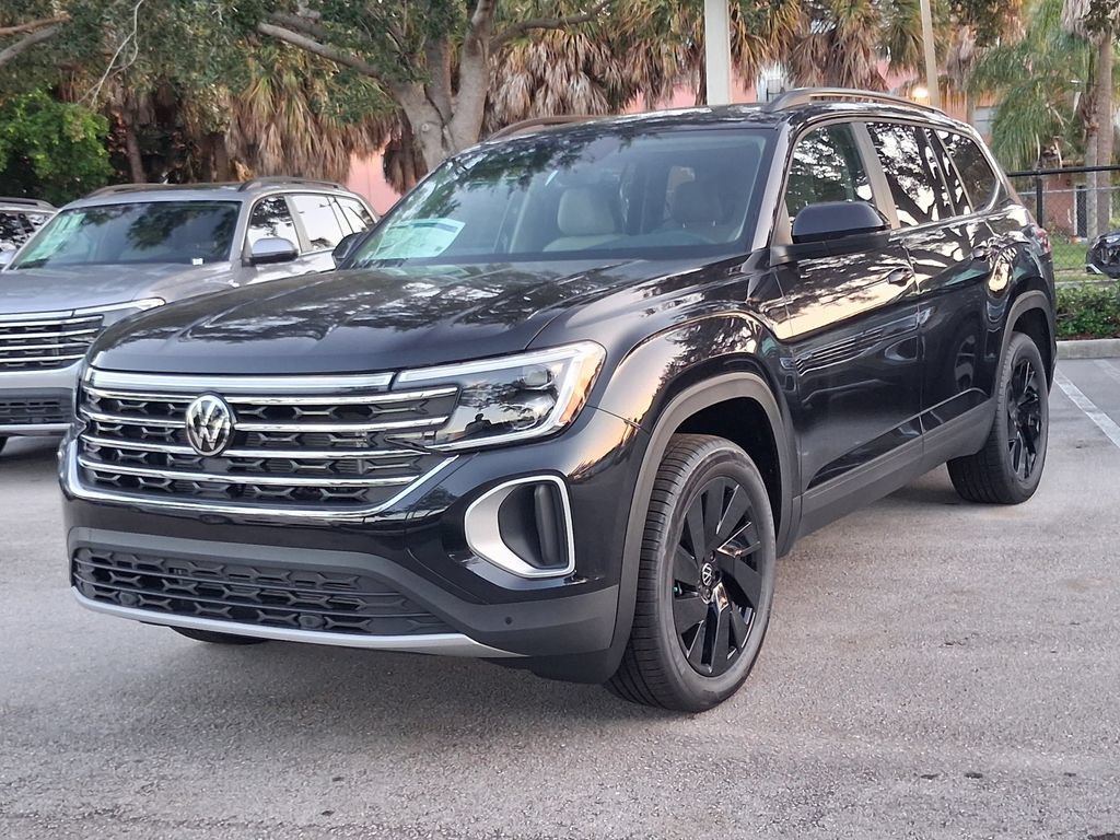 New 2026 Volkswagen Atlas SE FWD image 3