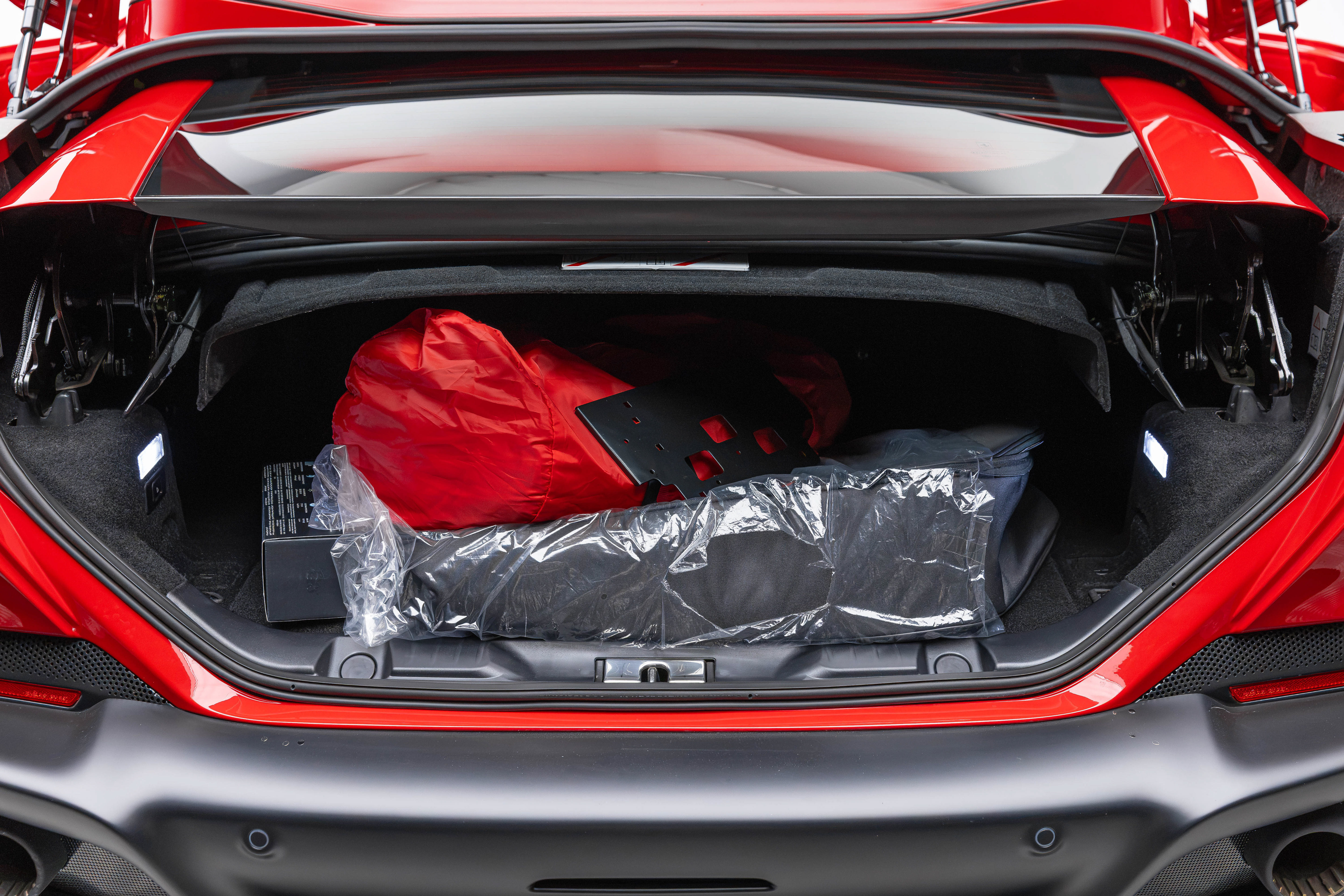 Used 2022 Ferrari Portofino M RWD image 69